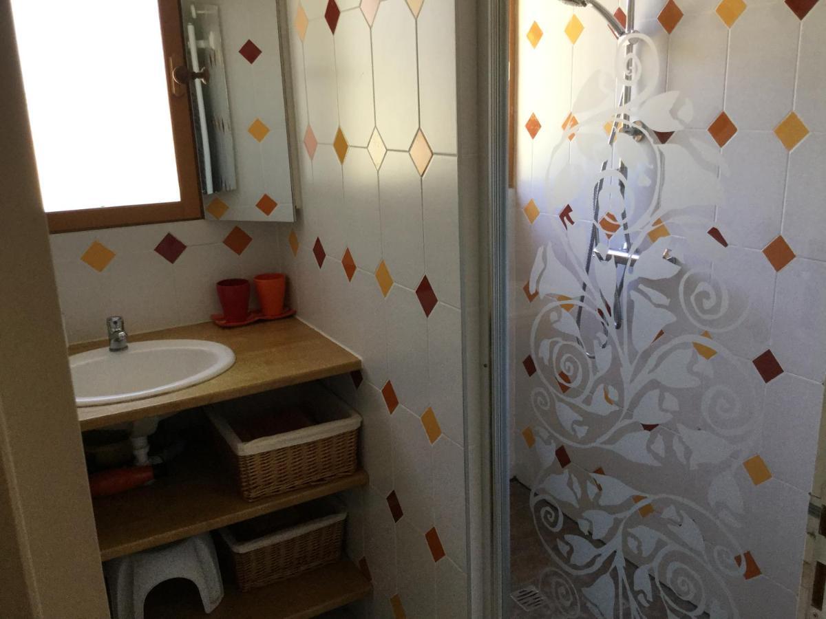 Mas Soleil Et Vignes Bed & Breakfast Saint-Hippolyte  Dış mekan fotoğraf
